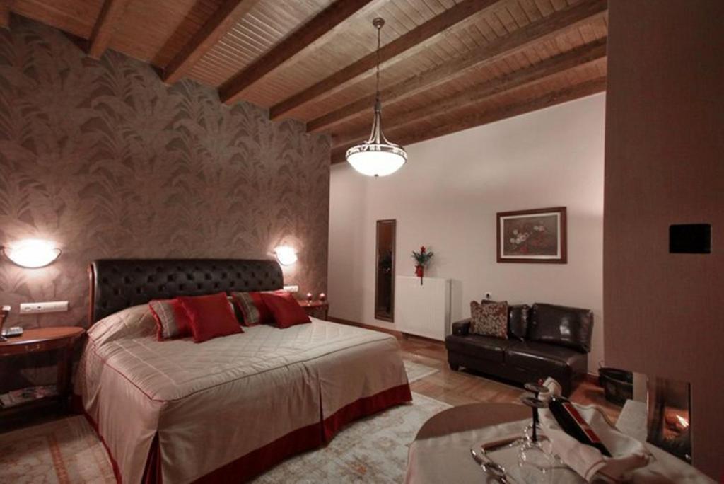 Methexis Boutique Hotel Dimitsana Oda fotoğraf