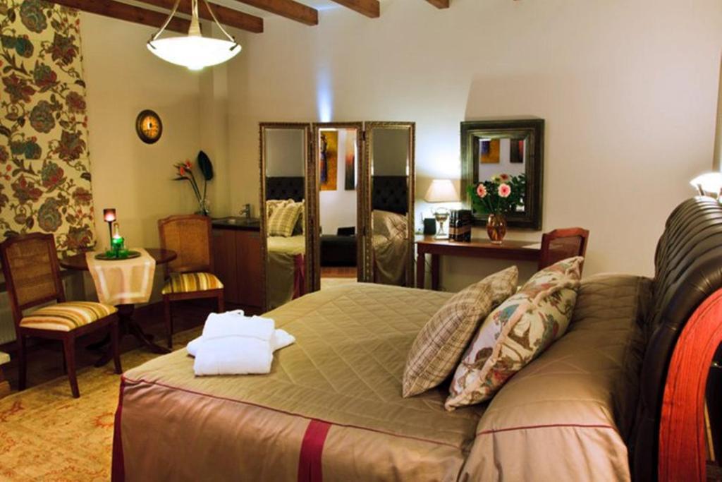 Methexis Boutique Hotel Dimitsana Oda fotoğraf